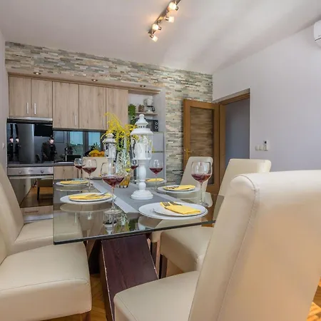 Radovic Nives By Interhome Apartament Vir