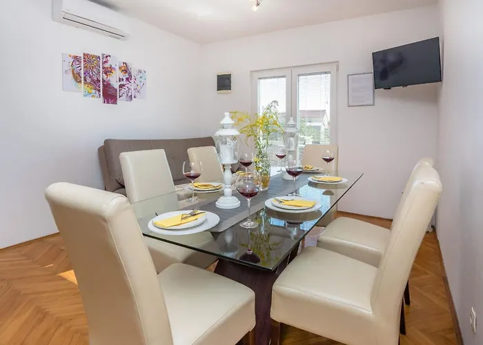 Radovic Nives By Interhome *