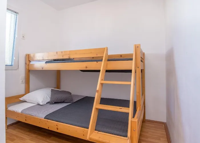 Radovic Nives By Interhome Vir